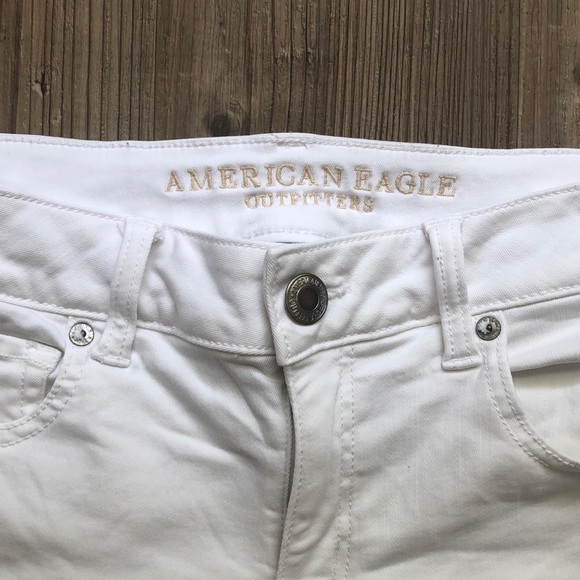 American Eagle White Shorts - Picture 2 of 7